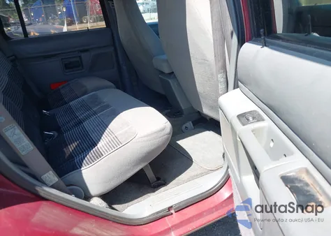 1992 Ford Explorer из США, поврежденный, VIN 1FMDU34X9NUD68865